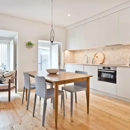 Apartament Olarias *